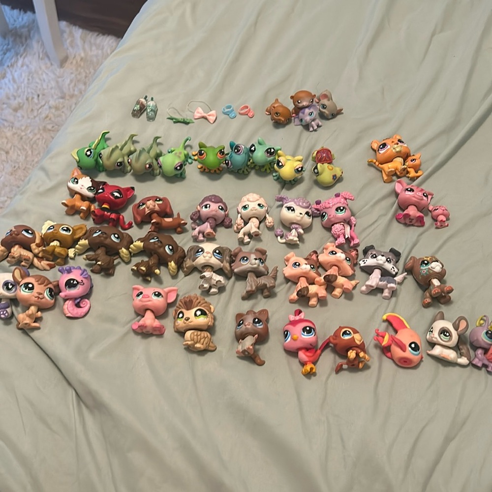 HUGE 51 PEICE LPS COLLECTION FOR SALE